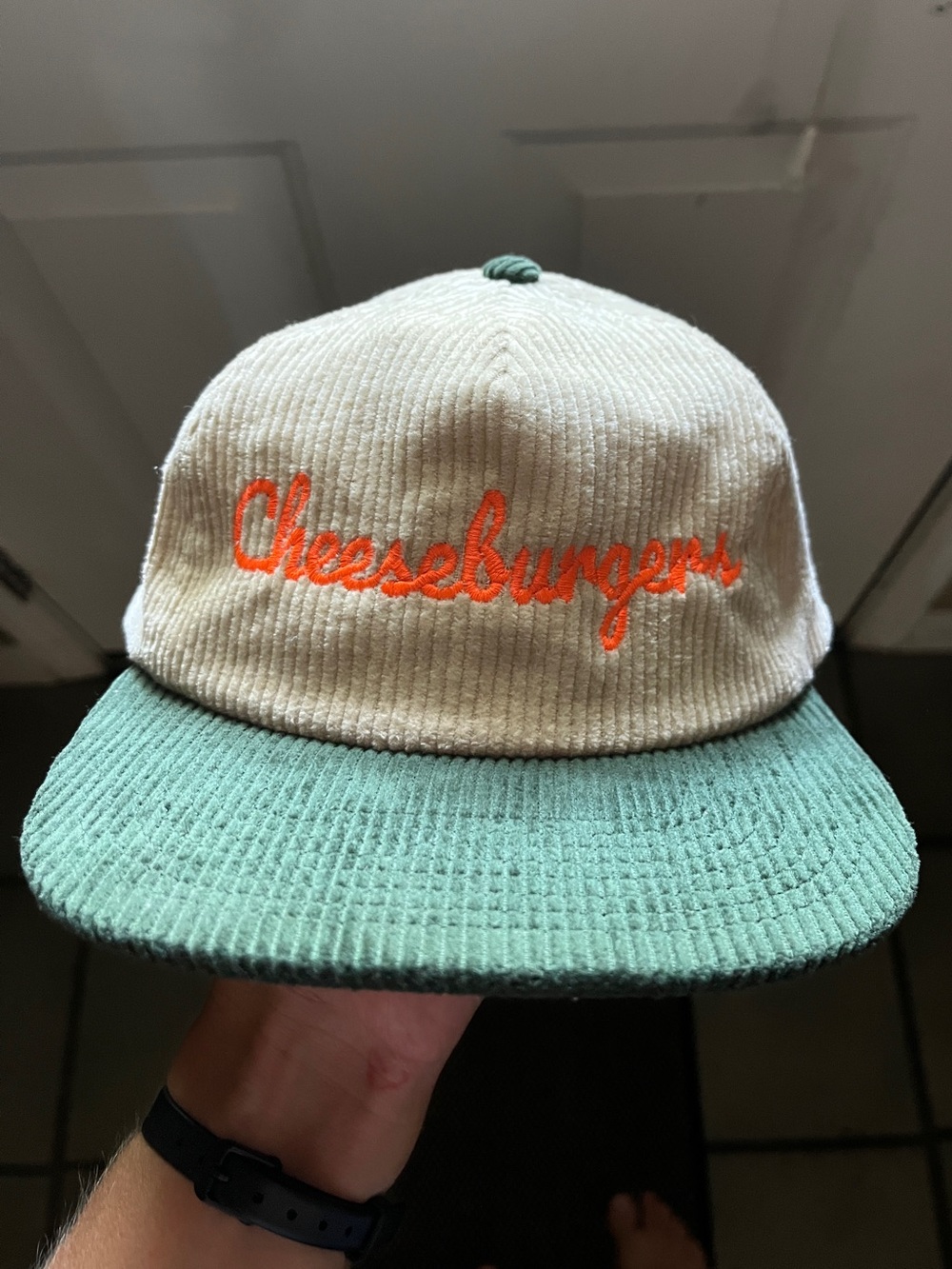 Cheeseburgers hat